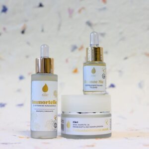 Immortelle Näoseerum C-Vitamiini, Allantoiini ja Niatsiinamiidiga, 30 ml