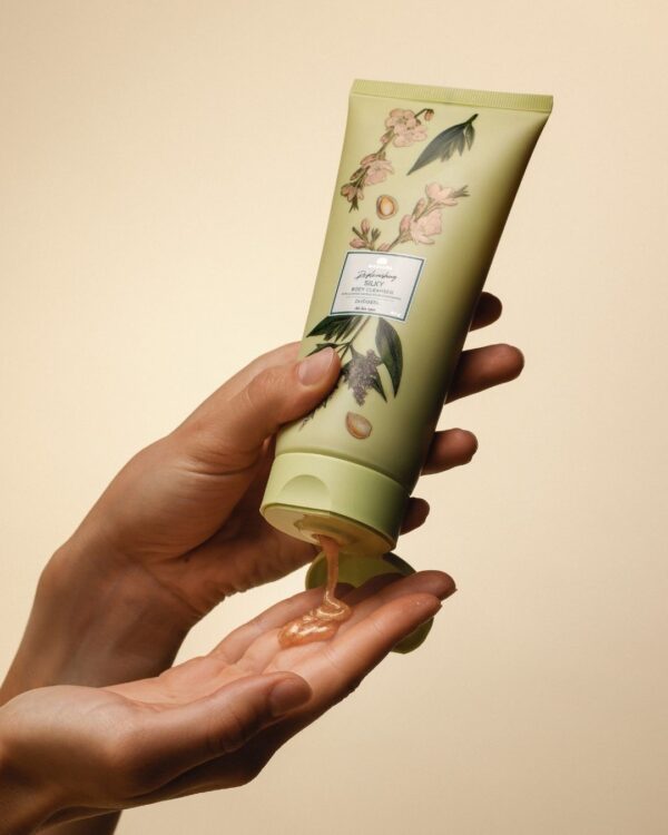 Magrada X Lauren: niisutav dušigeel, 200 ml - Image 3