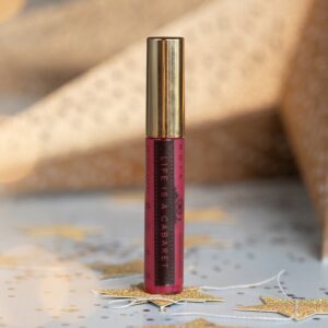Täidlustav huuleläige “Life Is A Cabaret”, 10 ml